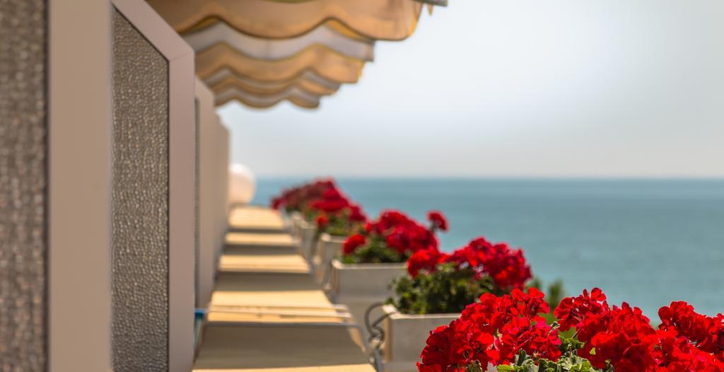 Hotel Vina Del Mar Pineta Lido di Jesolo Exterior photo